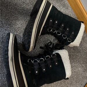 Sorel Joan of Arctic Boots Size 8 women’s